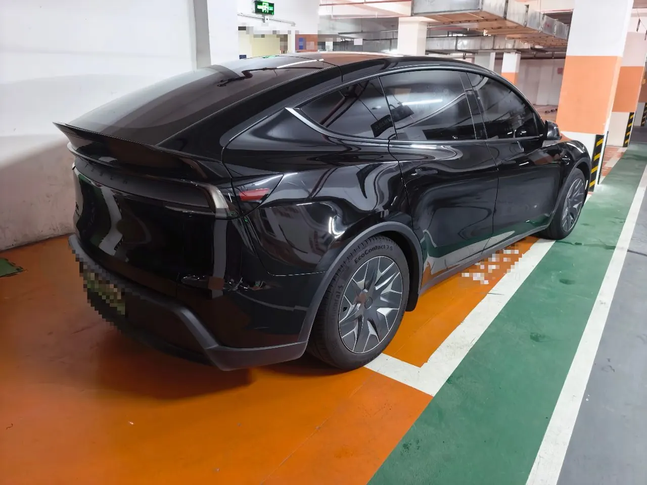 Tesla 2025 Model Y L Long Endurance All-Wheel Drive Automatic Transmission 2