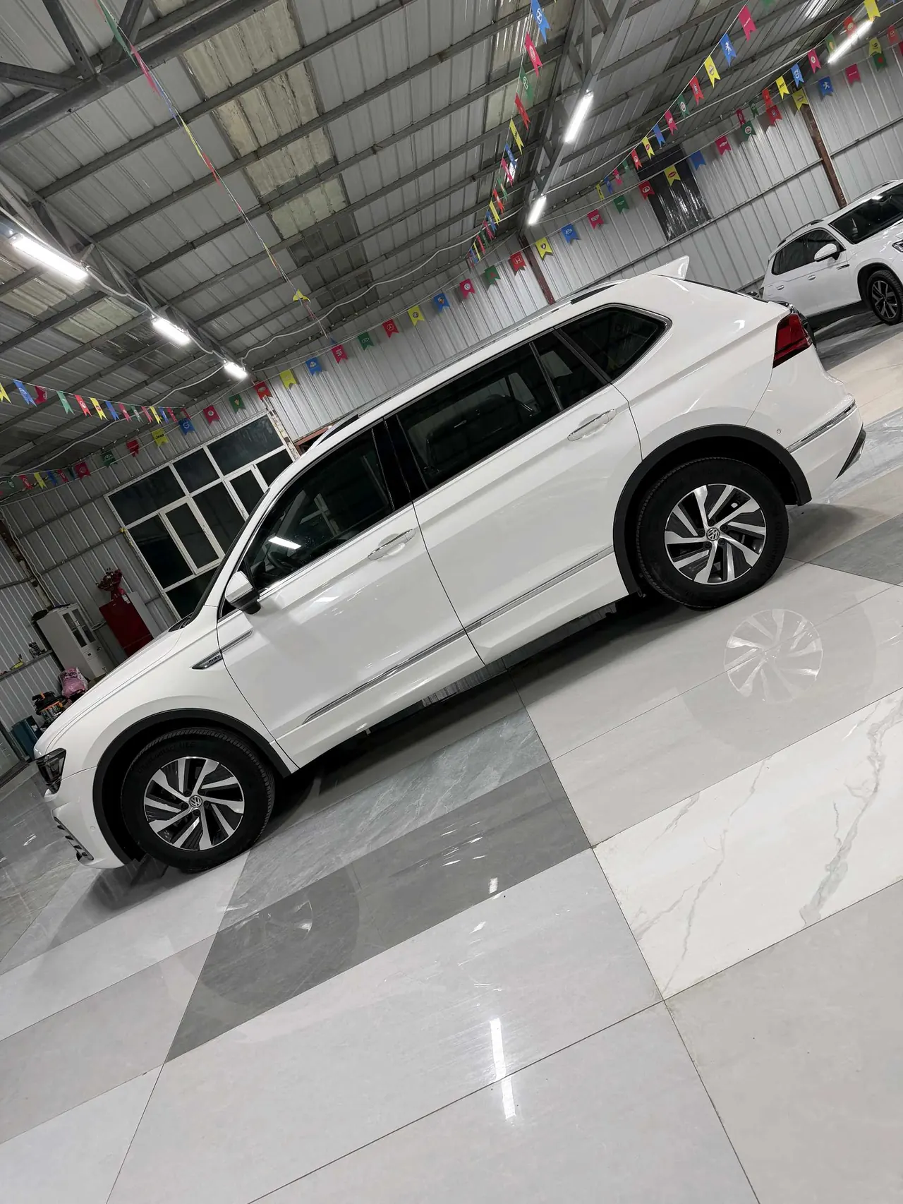 Volkswagen Tiguan L New Energy 2020 Tiguan L PHEV 1.4T 430 Flagship Automatic Gear 9