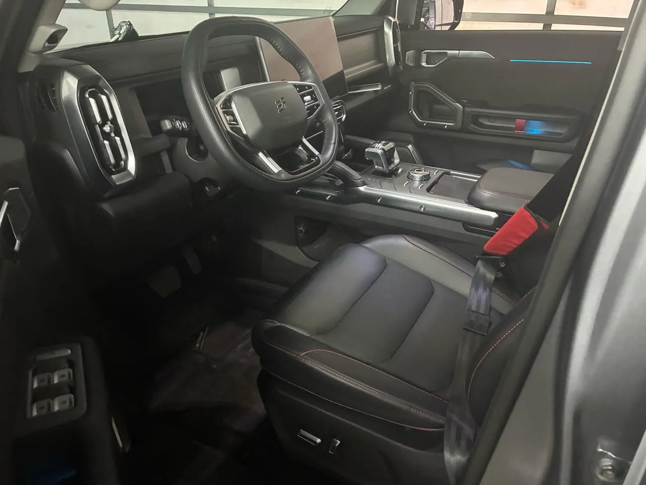Jetour 2025 Traveler 1.5TD Two-Drive Exploration Automatic Transmission 3