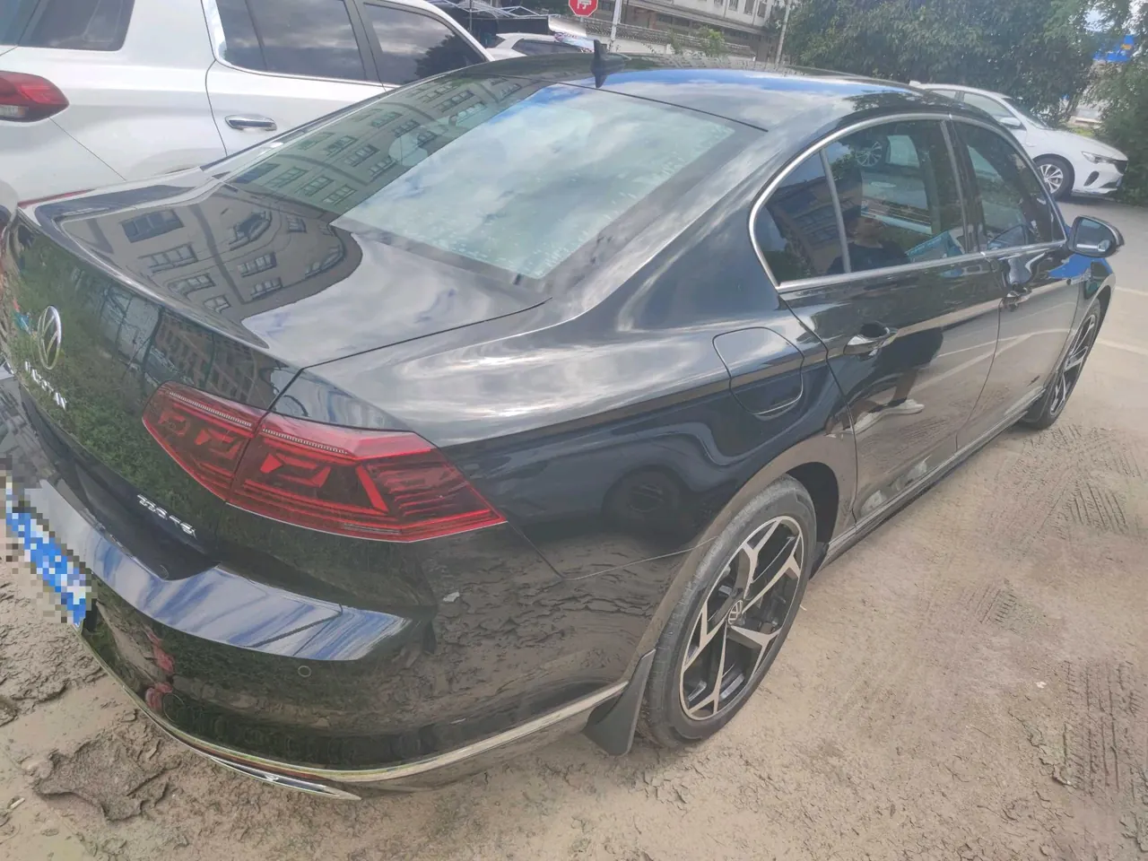 Volkswagen 2023 Magotan 2.0TSI 330TSI 2 million Commemorative Edition Leading Automatic Gear 5