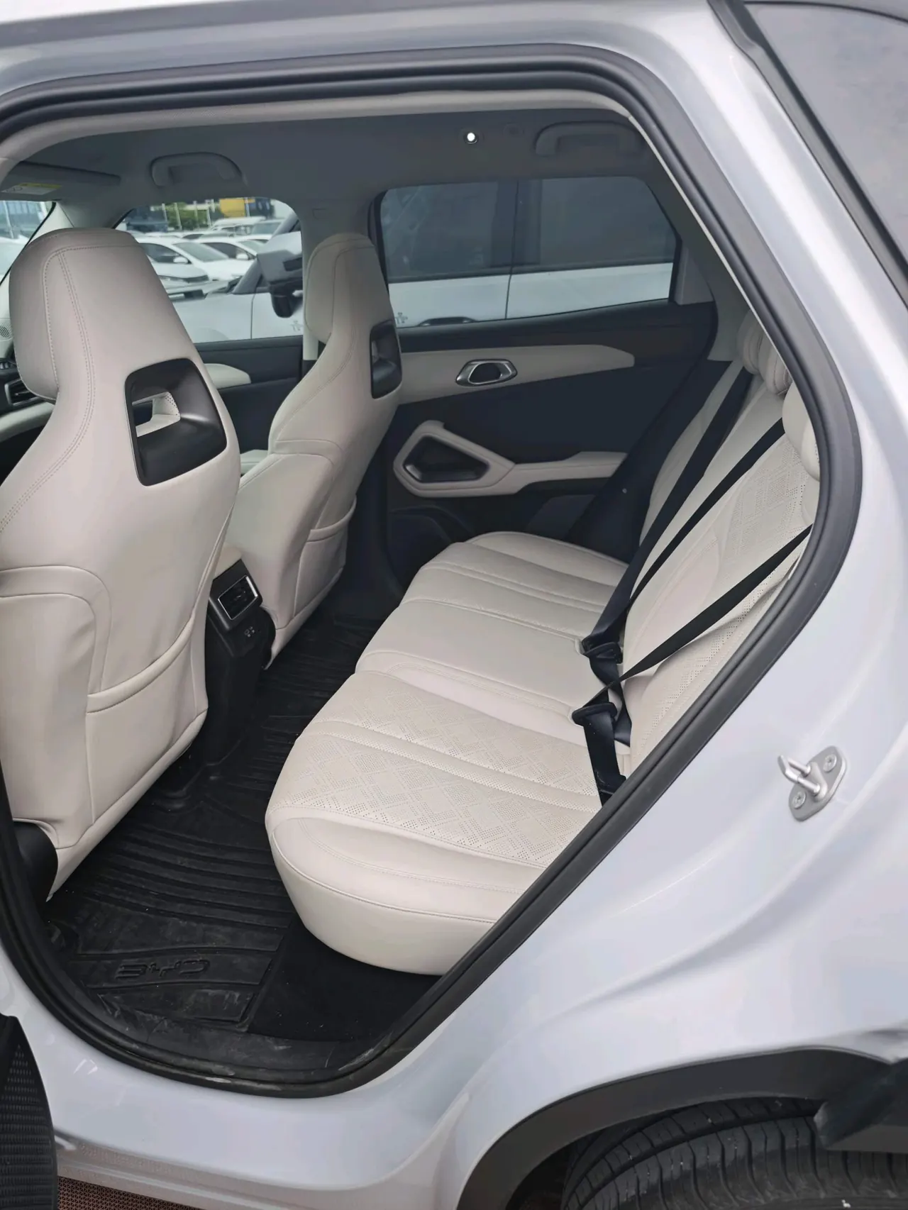 BYD 2025 Yuan UP Smart Driving 401KM Exceed Automatic Gear 8