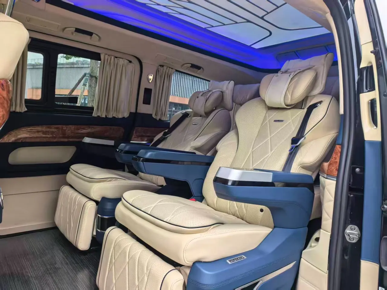 Mercedes Benz 2021 Vito 2.0T Business Edition 7-seat Automatic Gear 6