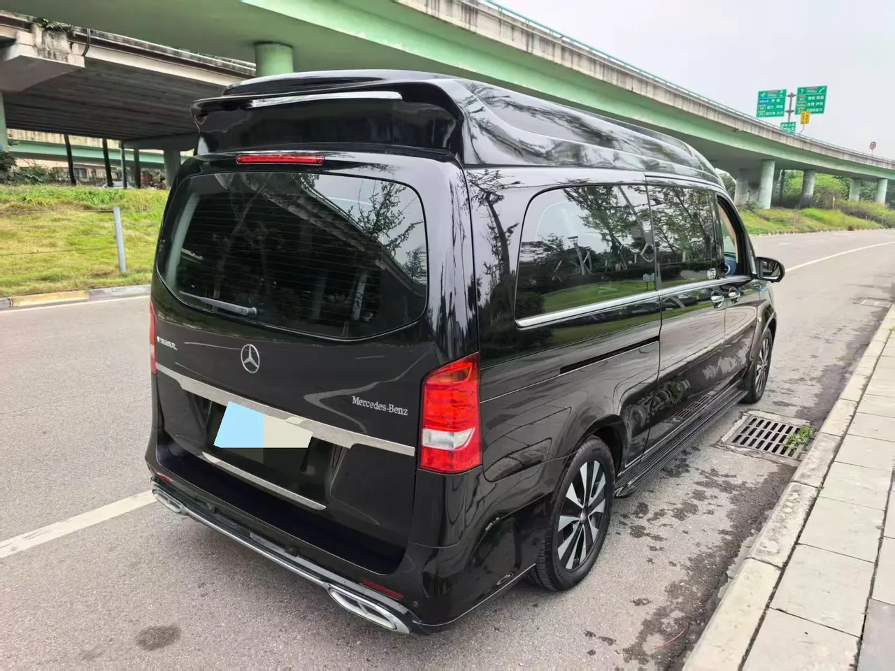 Mercedes Benz 2021 Vito 2.0T Business Edition 7-seat Automatic Gear 9