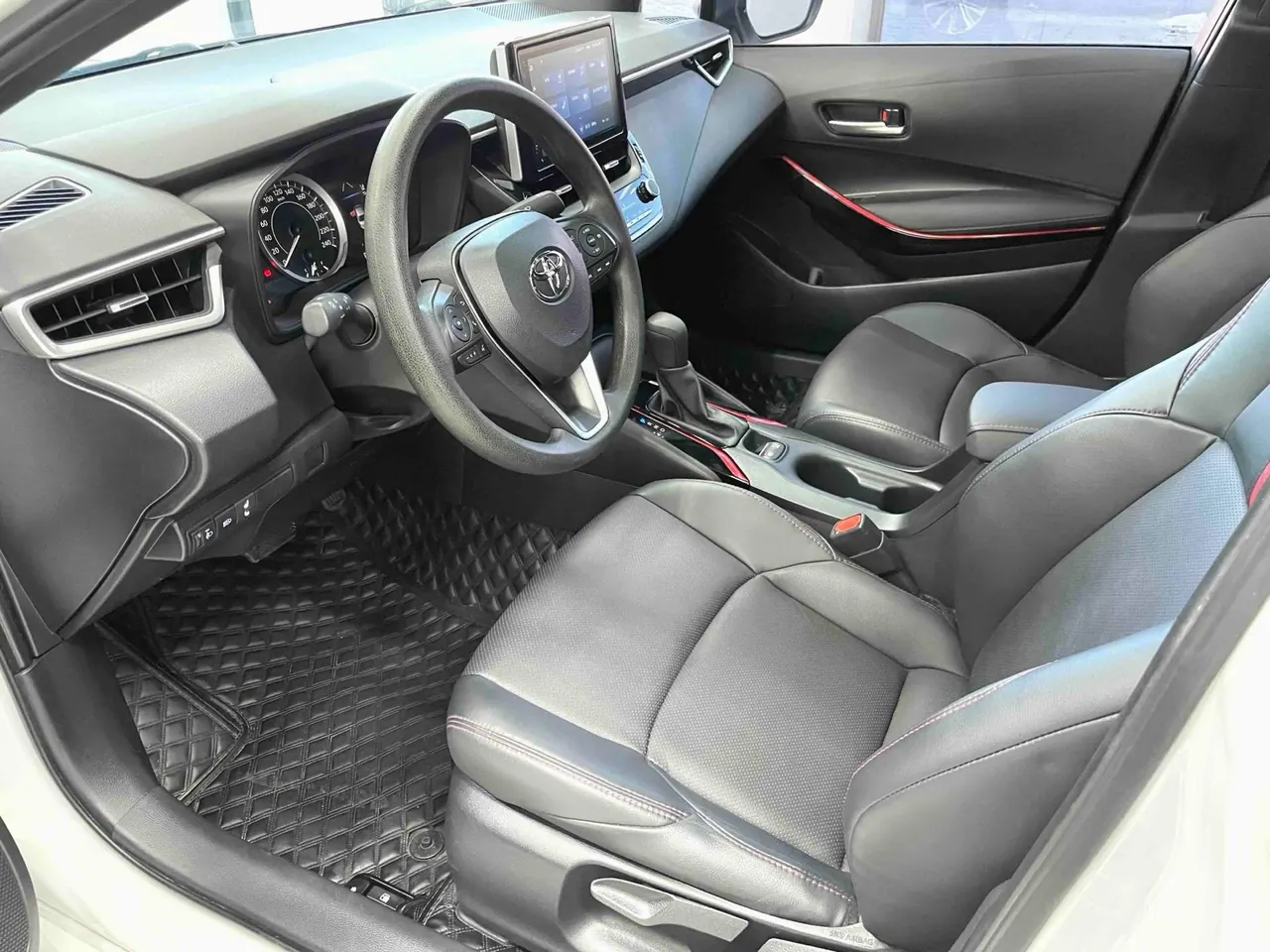 Toyota 2022 Lei Ling 1.2T Stepless 185T Sports Edition Automatic Gear 4