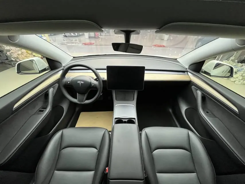 Tesla 2021 Model Y long endurance all-wheel drive version automatic transmission 5