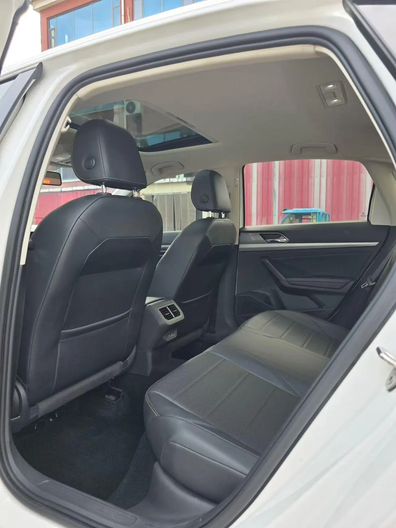 Volkswagen 2021 Lavida 1.5 Comfort Edition Automatic Gear 5