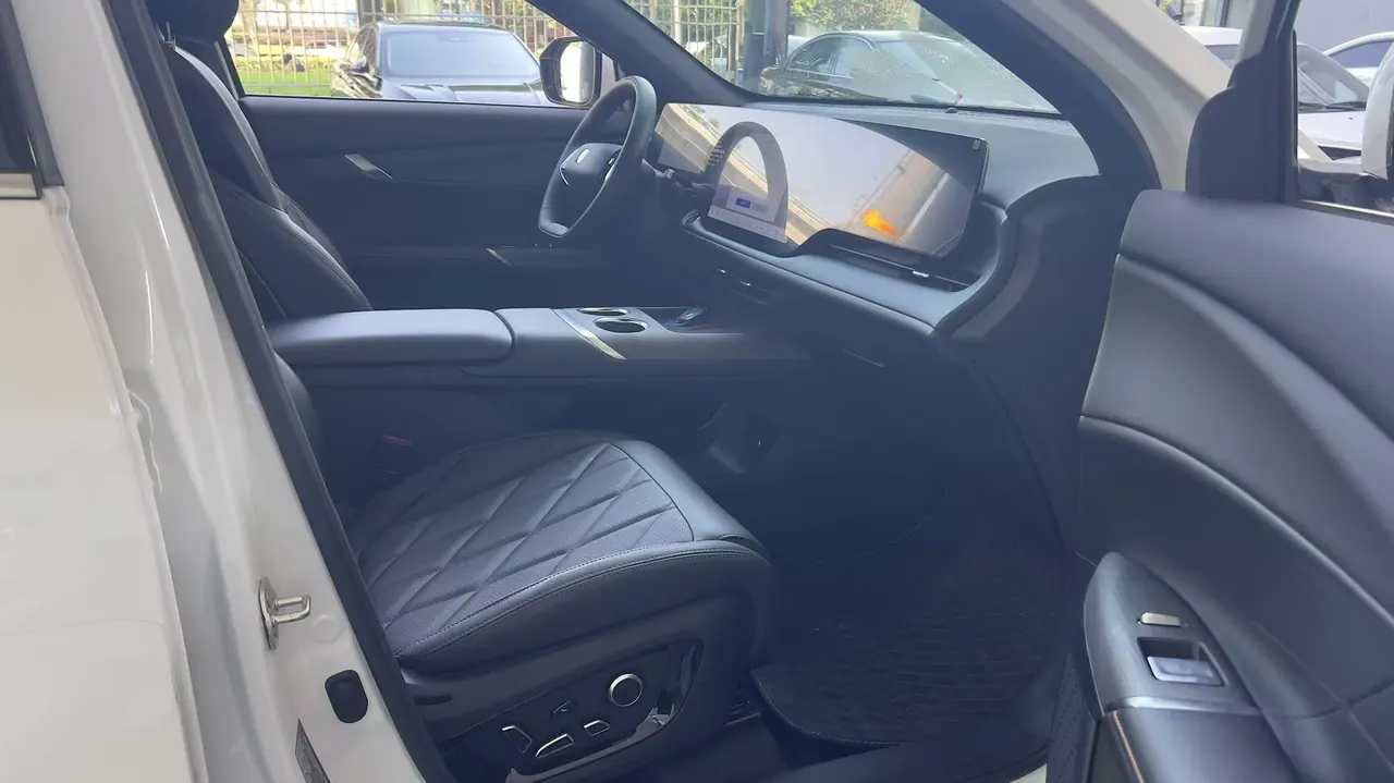 ChangAn 2025 CS75 PLUS 2.0T Ultra New Blue Whale Auto 6