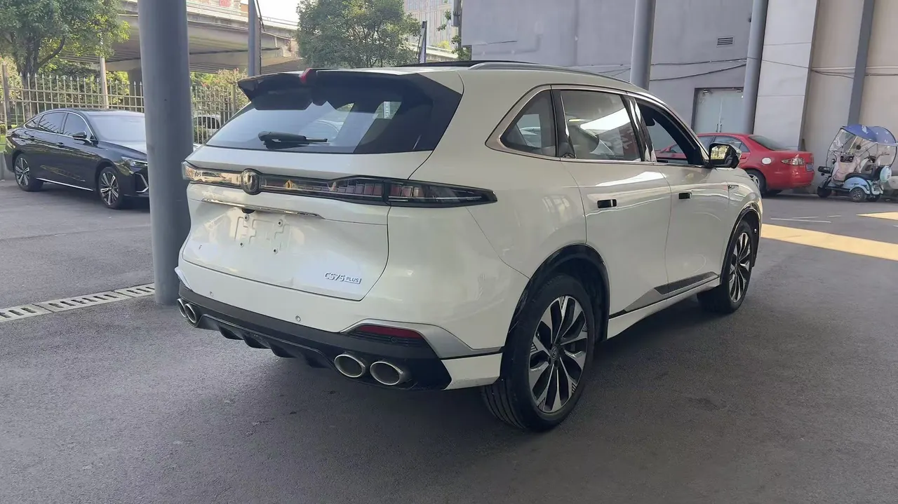 ChangAn 2025 CS75 PLUS 2.0T Ultra New Blue Whale Auto 8