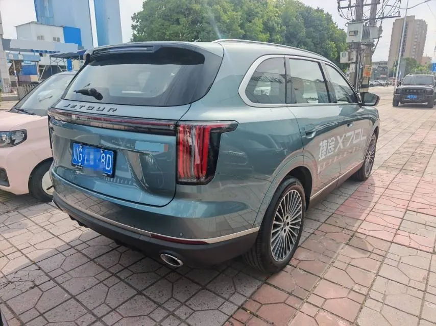 Jetour 2025 X70L 2.0TD flagship 7-seat automatic gear 2