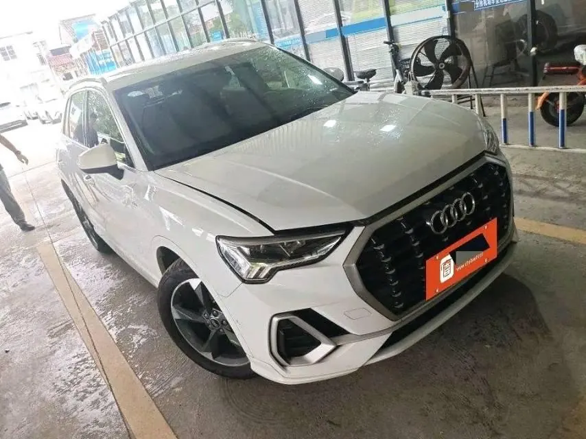 Audi 2023 Q3 1.4TFSI 35TFSI Fashion Dynamic Automatic 3