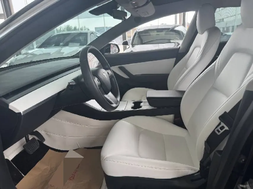 Tesla 2020 Model 3 long endurance rear wheel drive version (modified) automatic gear 7