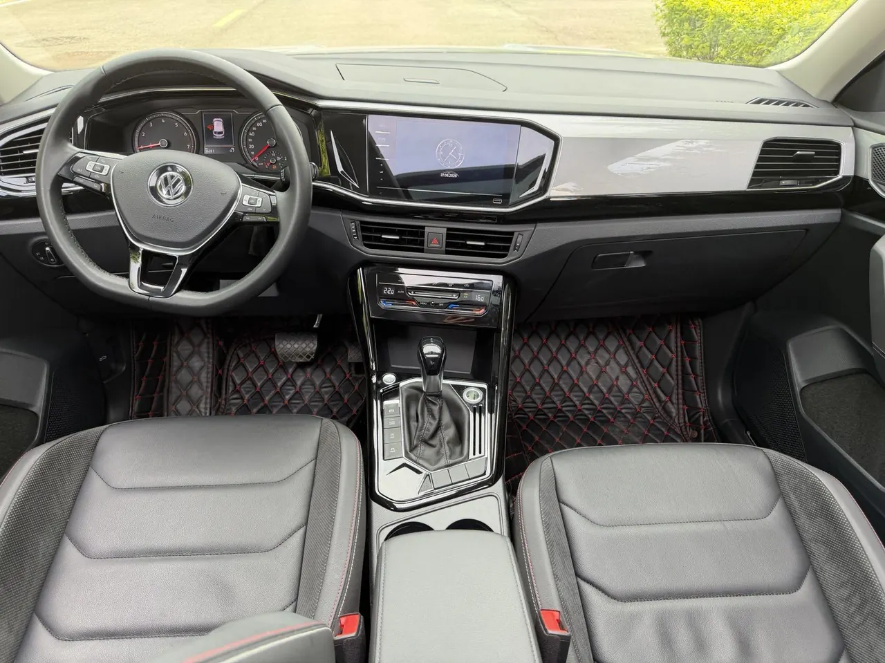 Volkswagen 2020 Tanyue 2.0TSI 330TSI Two-Drive Deluxe Smart Joint Edition Automatic Gear 6