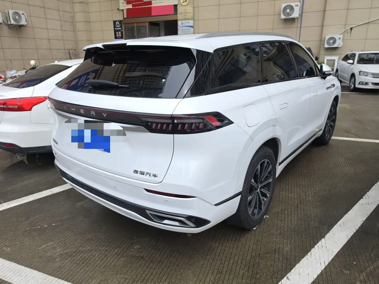 Chery 2023 Ruihu 9 2.0T 400T Two-Drive Leading Edition 5-seat Automatic Gear 2