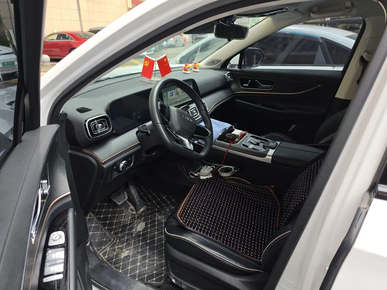 Chery 2023 Ruihu 9 2.0T 400T Two-Drive Leading Edition 5-seat Automatic Gear 3