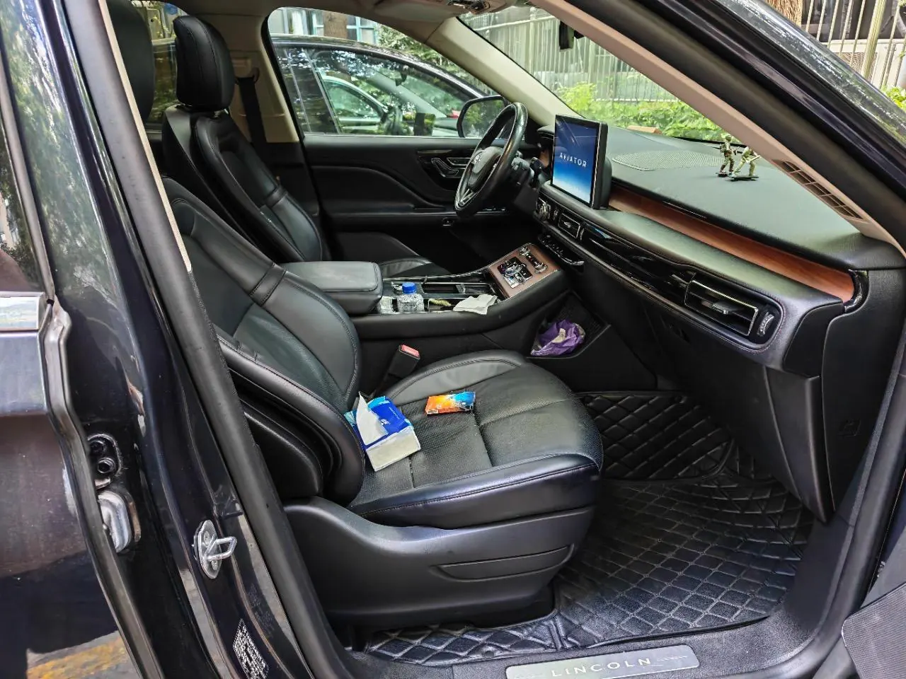 Lincoln 2020 Aviator 3.0T V6 Four-wheel Drive Elegant Edition Automatic Gear 4
