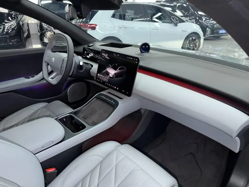 NIO 2025 ET5T 75kWh Touring automatic 10