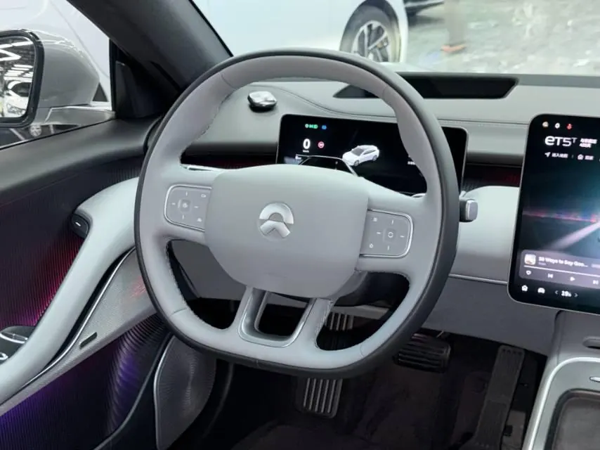 NIO 2025 ET5T 75kWh Touring automatic 12