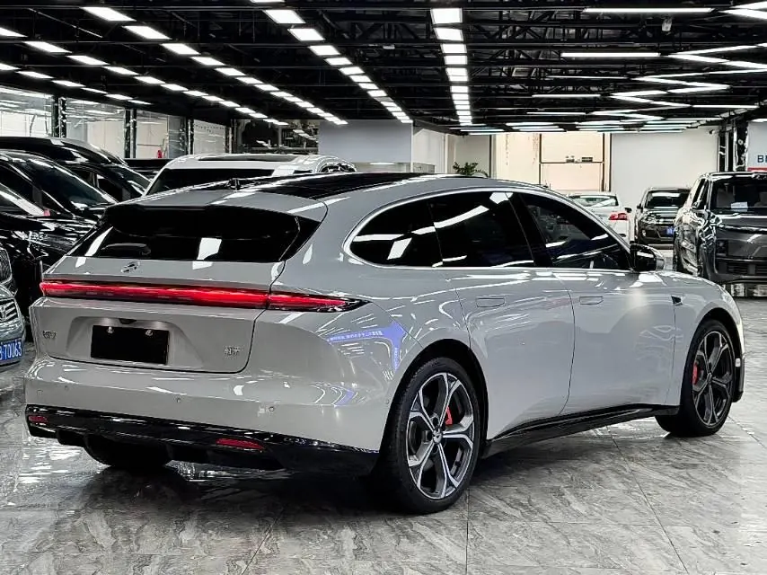 NIO 2025 ET5T 75kWh Touring automatic 2