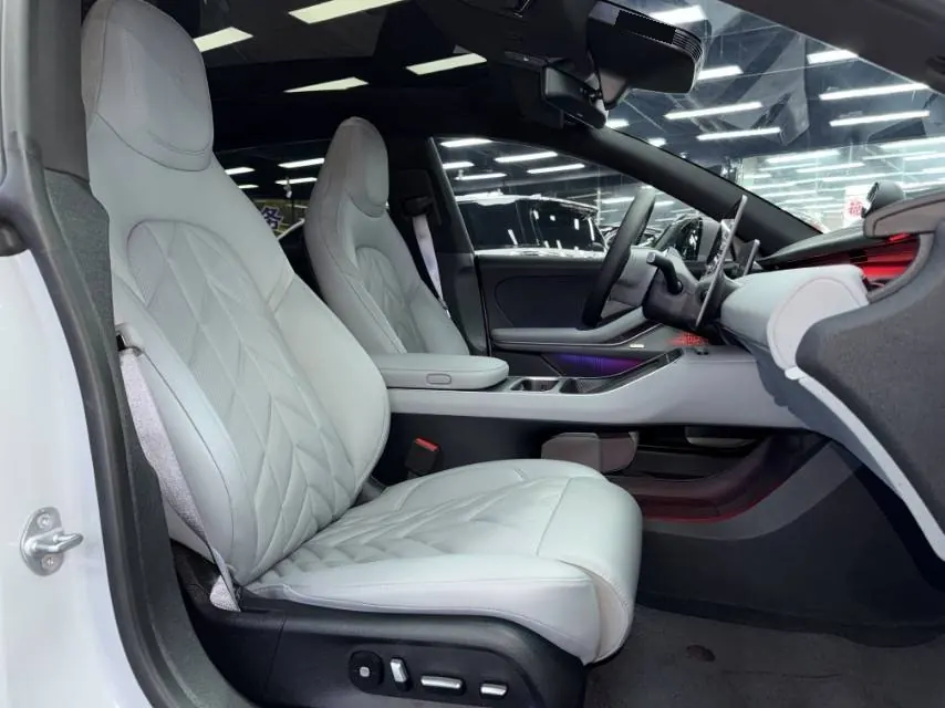 NIO 2025 ET5T 75kWh Touring automatic 7