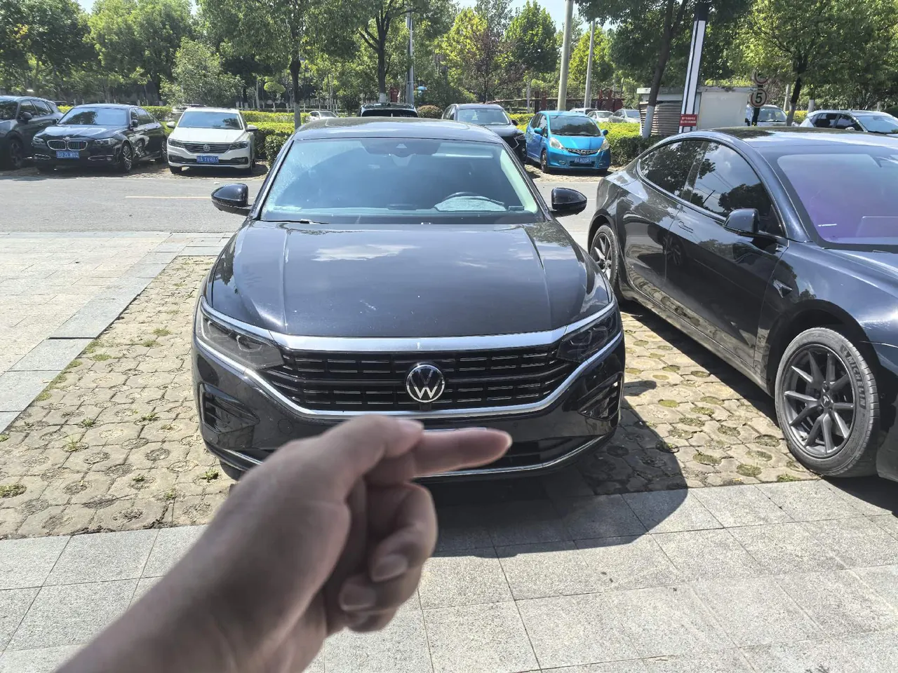 Volkswagen 2023 Passat 2.0TSI 330TSI Deluxe Edition (Modified) Automatic Gear 6