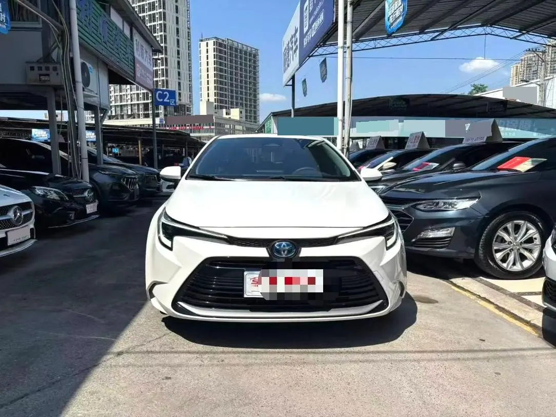Toyota 2023 Lei Ling Shuangqing 1.8 Stepless Intelligent Electric Hybrid Deluxe Edition Automatic Gear 2