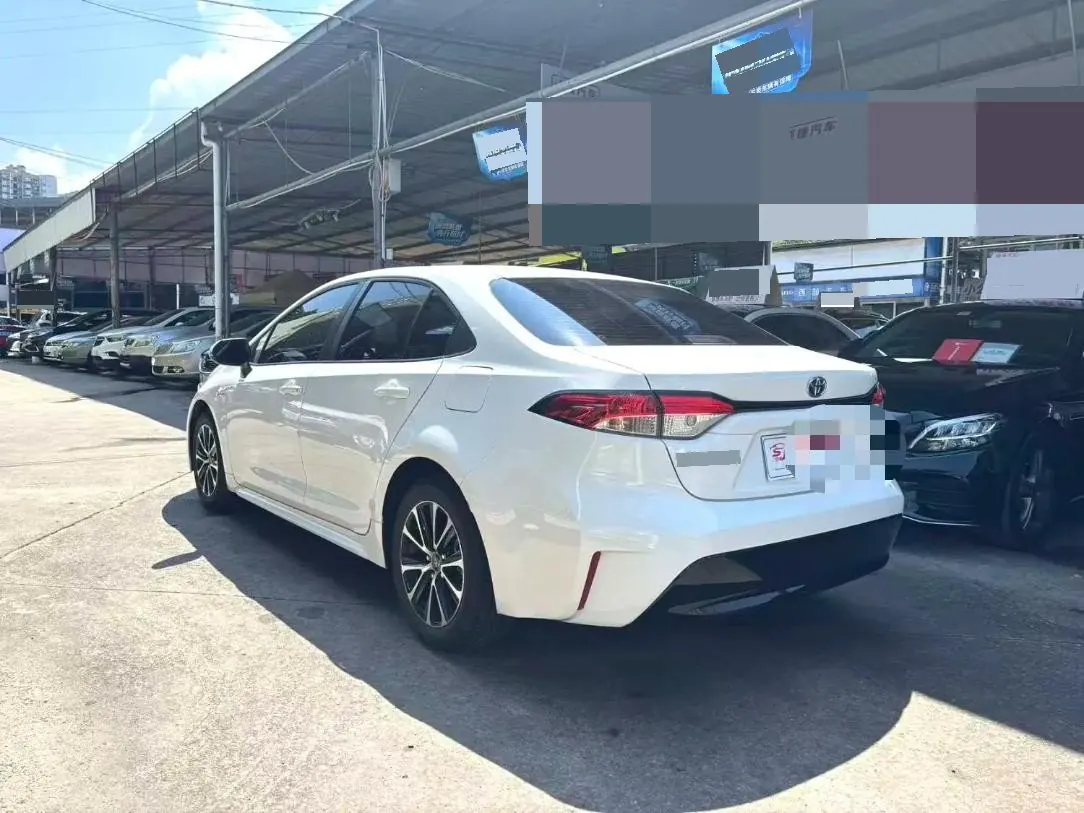 Toyota 2023 Lei Ling Shuangqing 1.8 Stepless Intelligent Electric Hybrid Deluxe Edition Automatic Gear 7