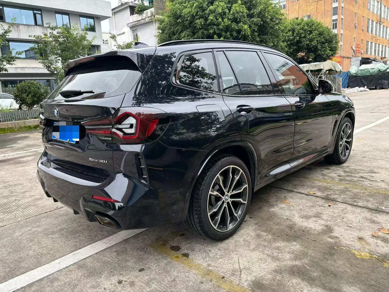 BMW 2023 X3 xDrive30i 2.0T Leading M Obsidian Night Suit Automatic Gear 3