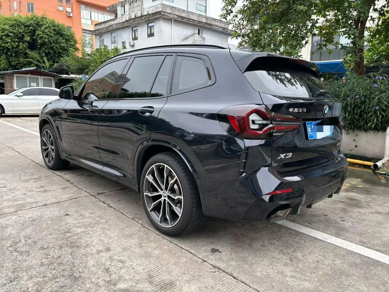 BMW 2023 X3 xDrive30i 2.0T Leading M Obsidian Night Suit Automatic Gear 4