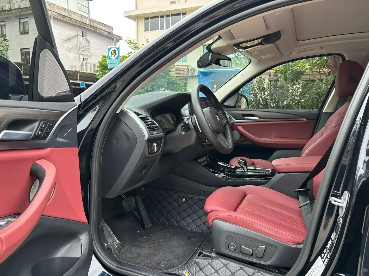 BMW 2023 X3 xDrive30i 2.0T Leading M Obsidian Night Suit Automatic Gear 5