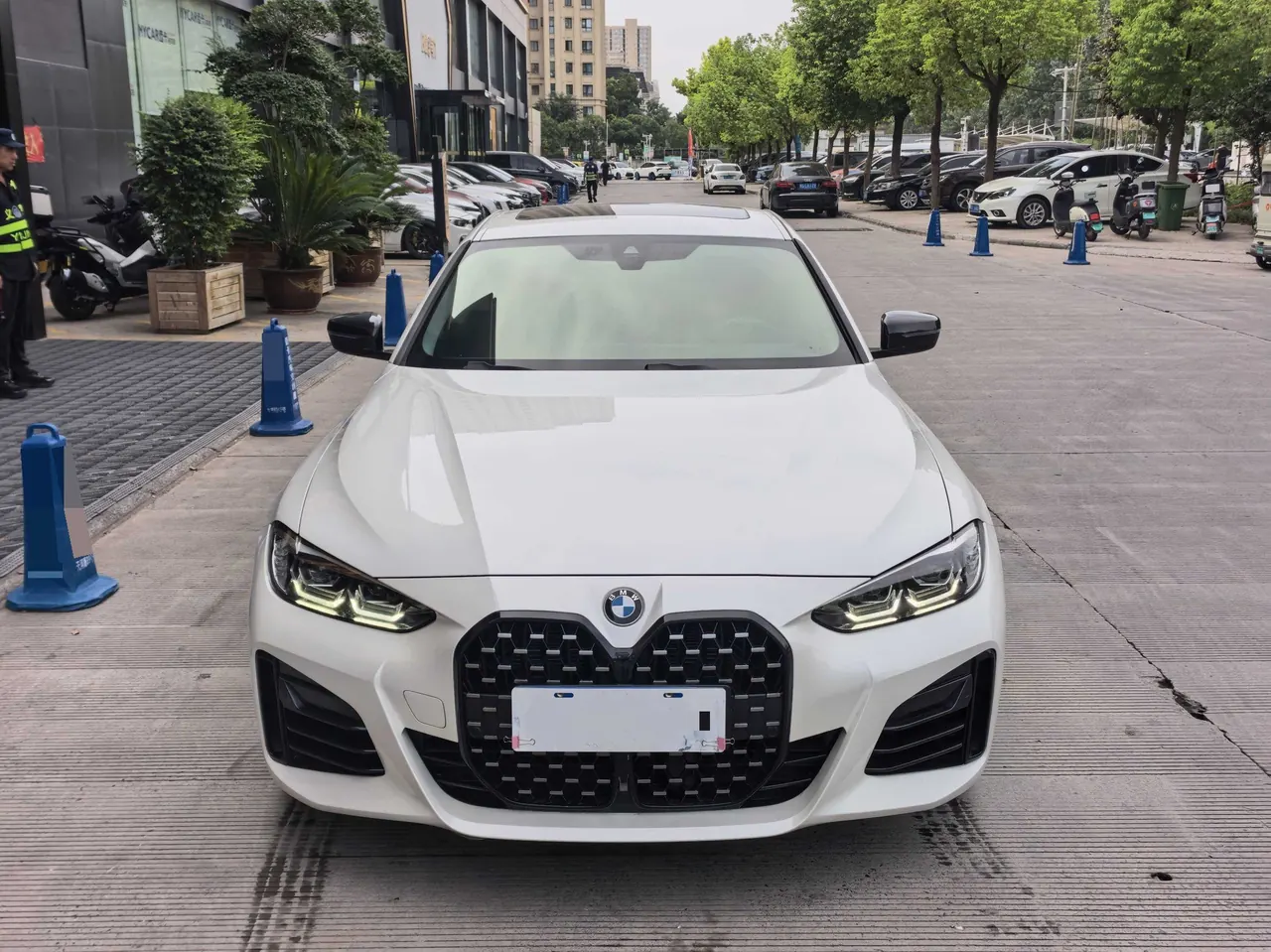 BMW 4 Series (Imported) 2023 425i Four-Door Coupe 2.0T M Sports Suit Automatic Gear 4