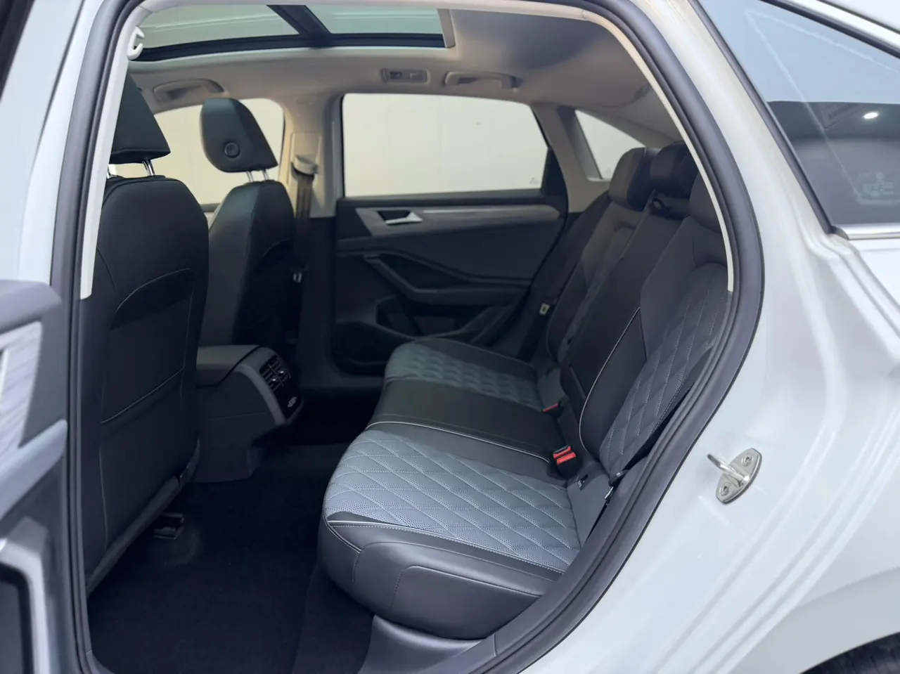 Volkswagen 2023 Sagittarius 1.4TSI 280TSI Exceed Lite Edition Automatic Gear 5