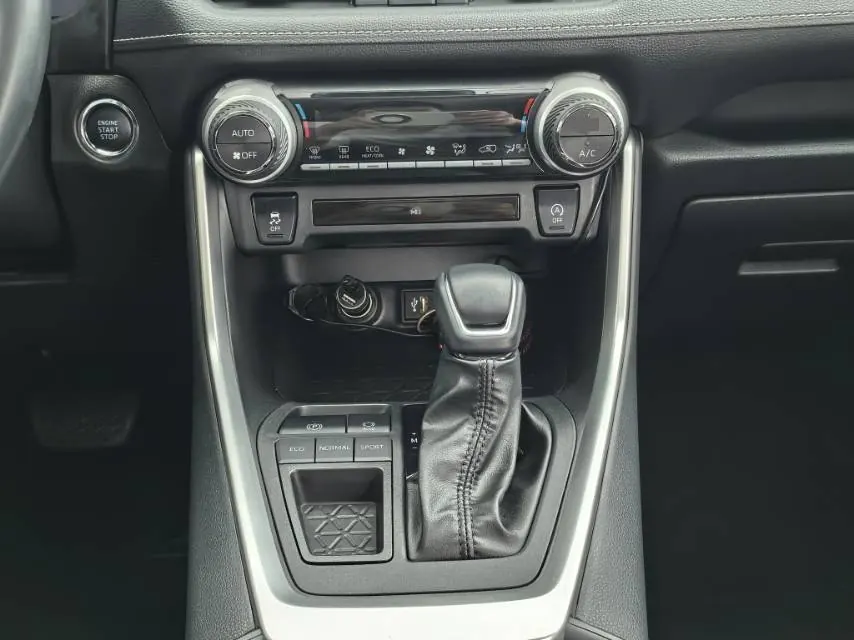 Toyota 2023 Willanda 2.0 Stepless Two-Drive Luxury PLUS Edition Automatic Gear 16