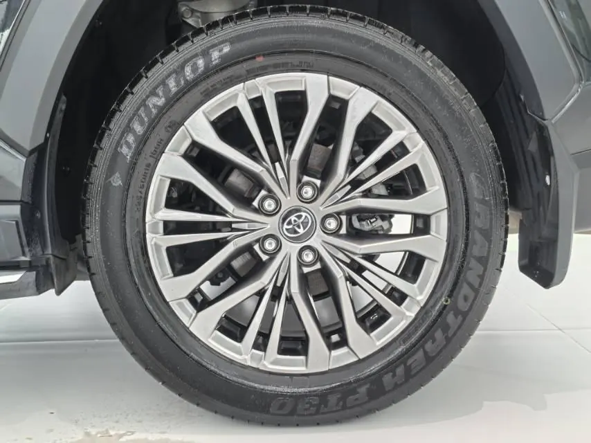 Toyota 2023 Willanda 2.0 Stepless Two-Drive Luxury PLUS Edition Automatic Gear 18