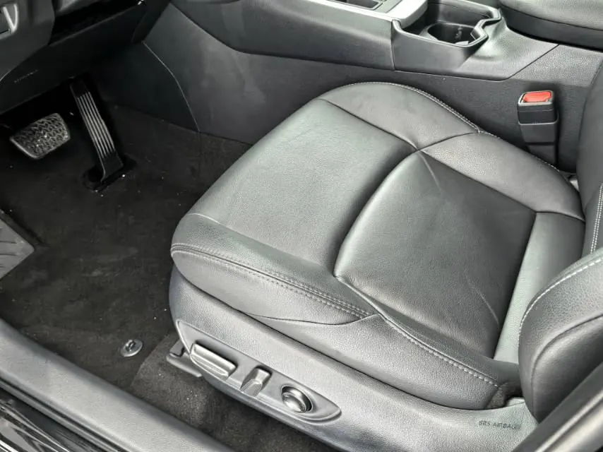 Toyota 2023 Willanda 2.0 Stepless Two-Drive Luxury PLUS Edition Automatic Gear 19
