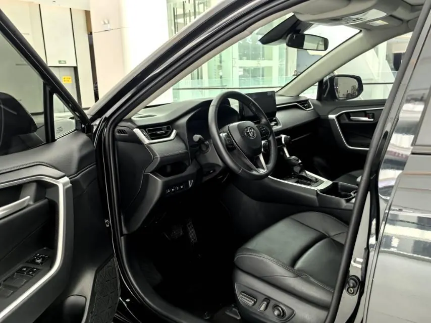 Toyota 2023 Willanda 2.0 Stepless Two-Drive Luxury PLUS Edition Automatic Gear 9