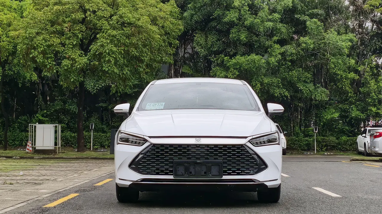 BYD 2024 Qin PLUS DM-i 1.5 stepless glory version 55KM leading automatic gear 2
