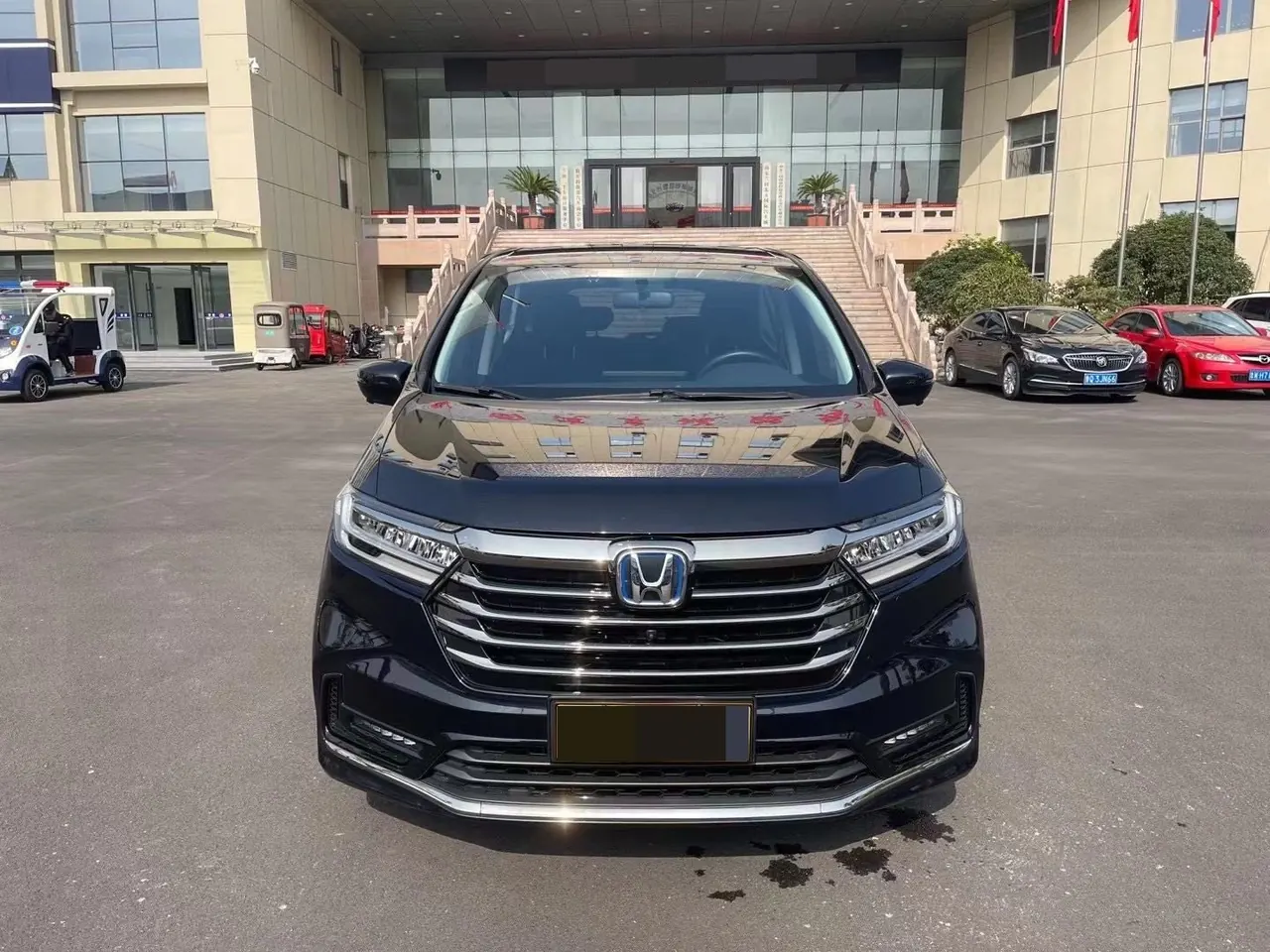 Honda 2024 Odyssey Hybrid 2.0 Stepless Sharp and Pleasant Edition Automatic Gear 2