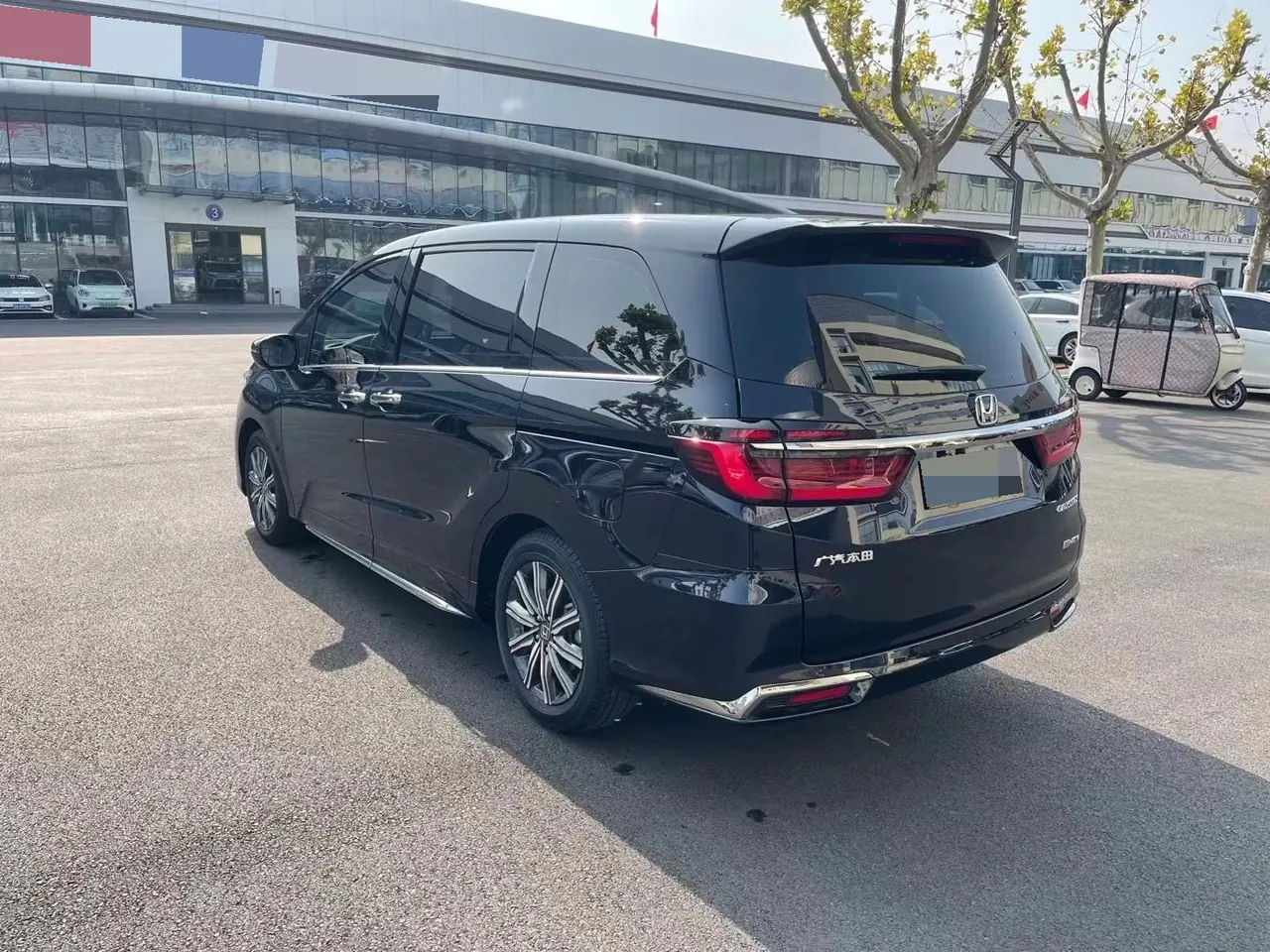 Honda 2024 Odyssey Hybrid 2.0 Stepless Sharp and Pleasant Edition Automatic Gear 7