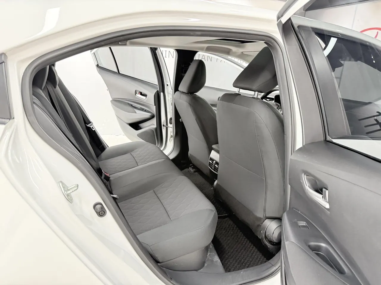 Toyota 2023 Corolla Double Engine 1.8 Stepless Intelligent Electric Hybrid Elite Automatic Gear 6