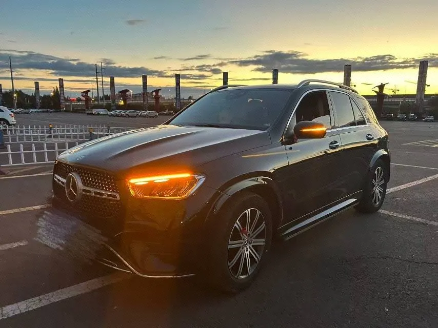 打开图片灯箱:Mercedes Benz GLE (Imported) 2024 GLE 350 4MATIC 48V 2.0T Dynamic Automatic