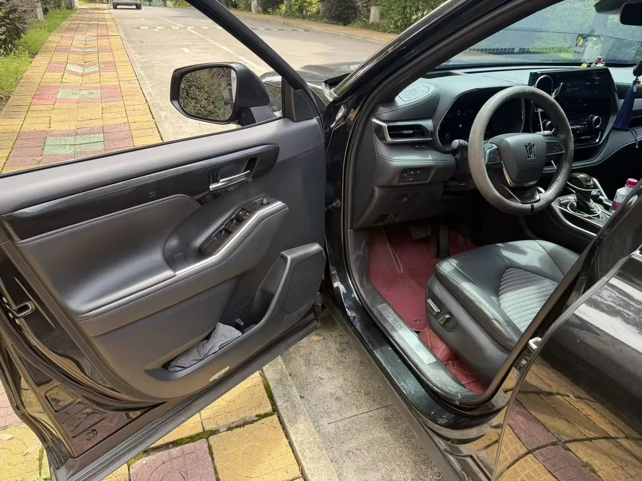 Toyota 2023 Crown Land Release 2.5 Stepless Four-wheel Drive Premium Edition Automatic Gear 3