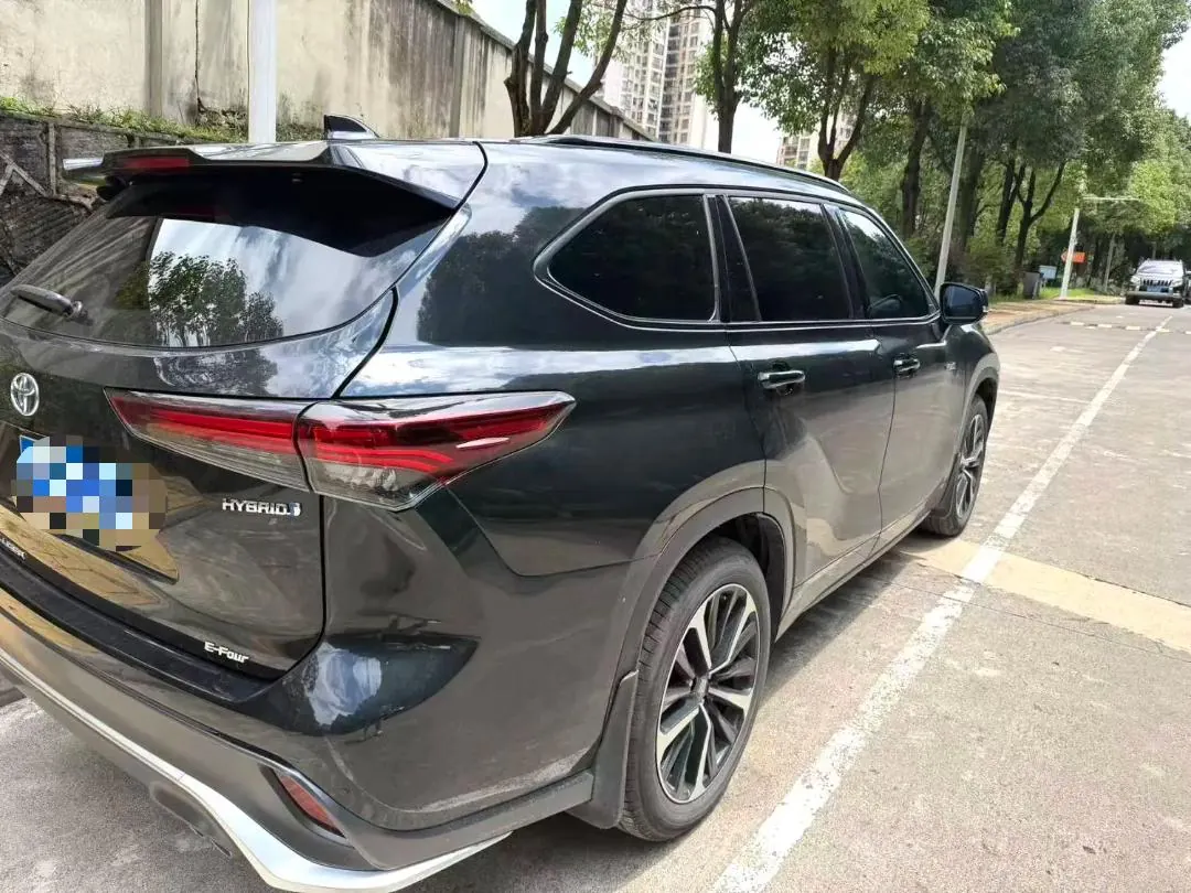 Toyota 2023 Crown Land Release 2.5 Stepless Four-wheel Drive Premium Edition Automatic Gear 5