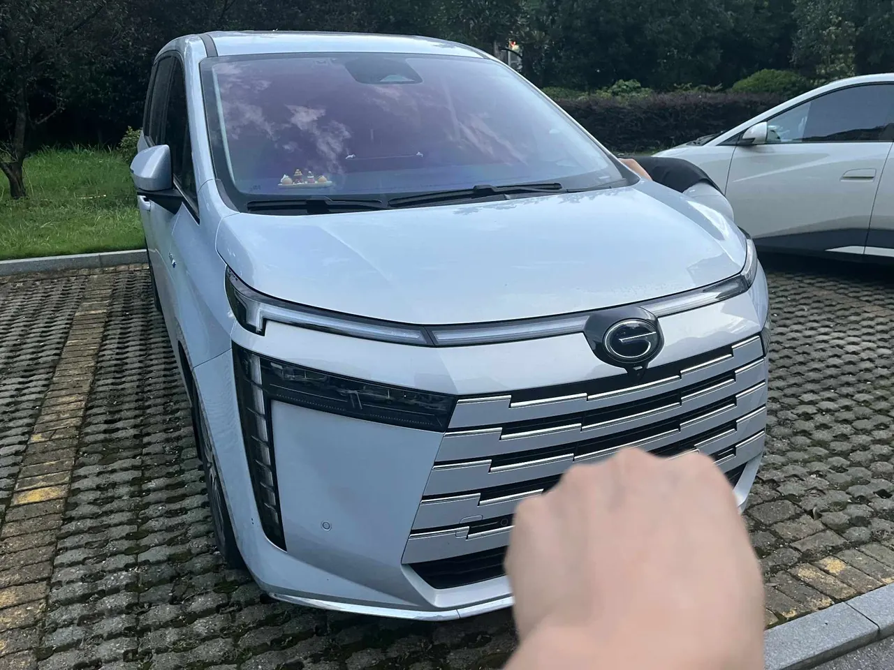 GAC Trumpchi 2024 E8 2.0 150km MAX Automatic Transmission 2