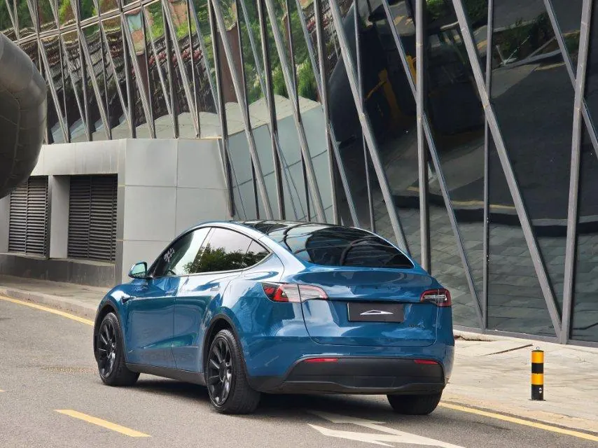 Tesla 2021 Model Y Standard Endurance Rear Drive Automatic Gear 3