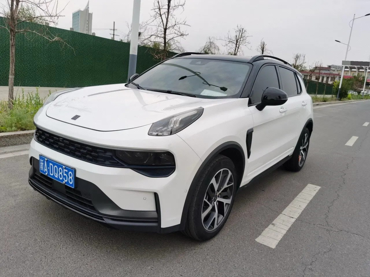 打开图片灯箱:LYNK&CO 2021 LYNK&CO 01 2.0TD four-wheel drive Halo automatic gear