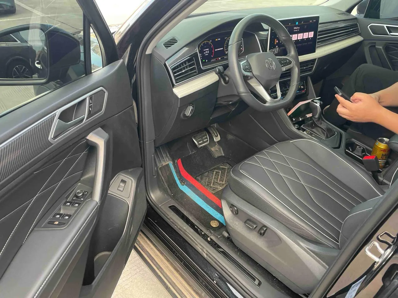 Volkswagen 2024 Tiguan L R-Line 2.0TSI 330TSI Two‑wheel‑drive R‑Line Dragon Glory Edition Automatic 2