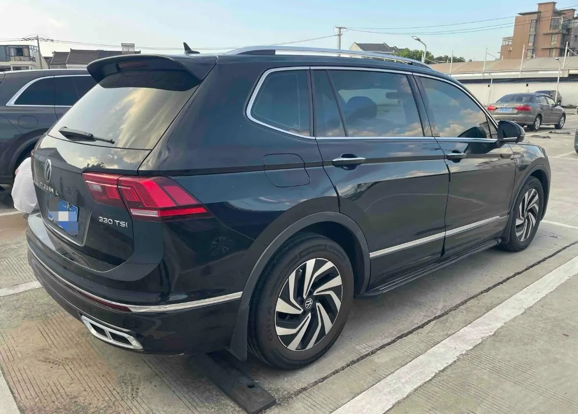Volkswagen 2024 Tiguan L R-Line 2.0TSI 330TSI Two‑wheel‑drive R‑Line Dragon Glory Edition Automatic 4