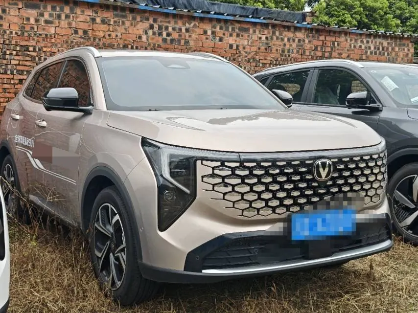 ChangAn 2026 CS55 PLUS 1.5T New Blue Whale Tianzhu Prestige Automatic 3