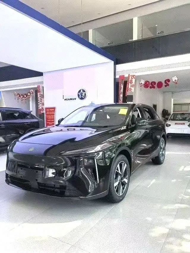Venucia 2026 Large V DD-i Super Hybrid 1.5 150km Killer Whale Yueyou Edition Automatic Gear - View 1