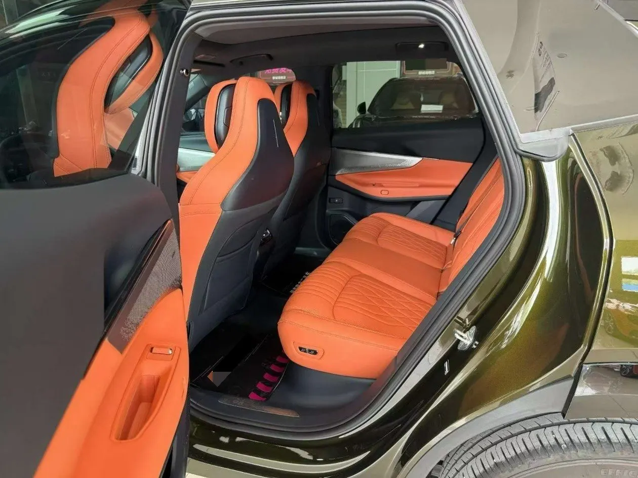 LYNK&amp;CO 2026 LYNK&amp;CO 08 EM-P 1.5T 210 Four-wheel Drive Performance Ultra H7 Automatic Gear 5